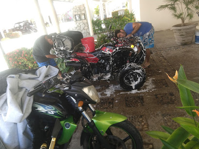 Dirección, horario, teléfono y opiniones de Moto Taller Fher's & Friends en Acapulco