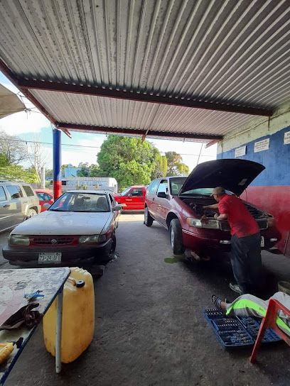 Dirección, horario, teléfono y opiniones de Taller Los Topos en Escárcega