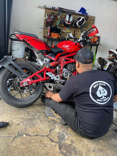 Dirección, horario, teléfono y opiniones de Taller Mala Suerte / Refaccionaria Nava en Álvaro Obregón