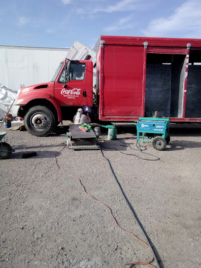 Dirección, horario, teléfono y opiniones de Del Valle Clutch y Frenos en Delicias