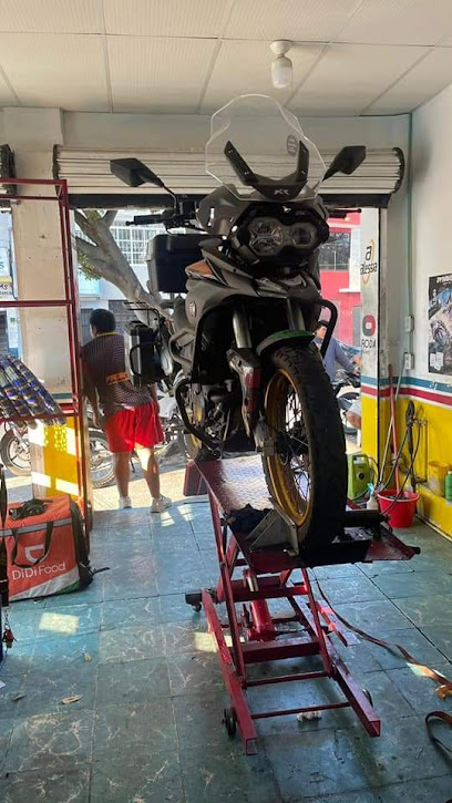 Dirección, horario, teléfono y opiniones de Moto Refaccionaria y Servicio Mecánico Heshebikers en Tuxtla Gutiérrez