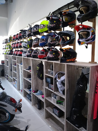 Dirección, horario, teléfono y opiniones de Adn Motostore - Concesionaria Kawasaki Celaya en Celaya