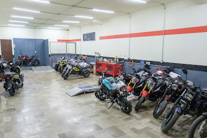 Dirección, horario, teléfono y opiniones de Centro de Servicio y Mantenimiento Especializado Zoom Motos Toluca en Toluca