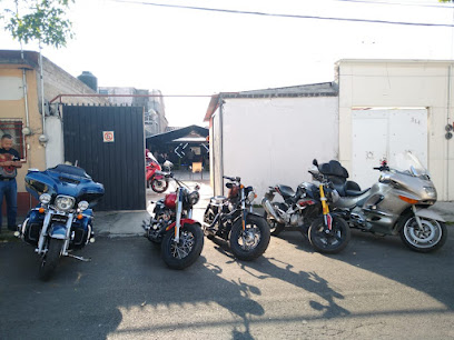 Dirección, horario, teléfono y opiniones de Custom Bikes Taller Mecánico de Motos en Toluca