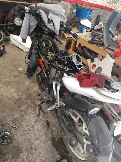 Dirección, horario, teléfono y opiniones de Taller de Motos Los Pinos en Tonalá