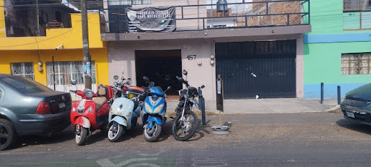 Dirección, horario, teléfono y opiniones de Dos Ruedas Garaje Motoservicio en Morelia