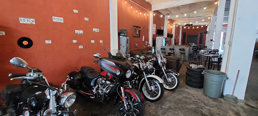 Danny Custom Garage en Tampico