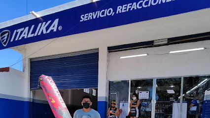 Dirección, horario, teléfono y opiniones de Plaza de Las Motos Valladolid en Valladolid