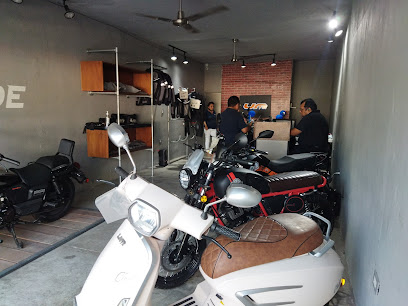 Dirección, horario, teléfono y opiniones de Um Motos México (Itzaes) en Mérida