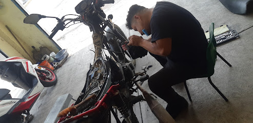 Dirección, horario, teléfono y opiniones de Moto Taller Rhinos Garage en Chilpancingo